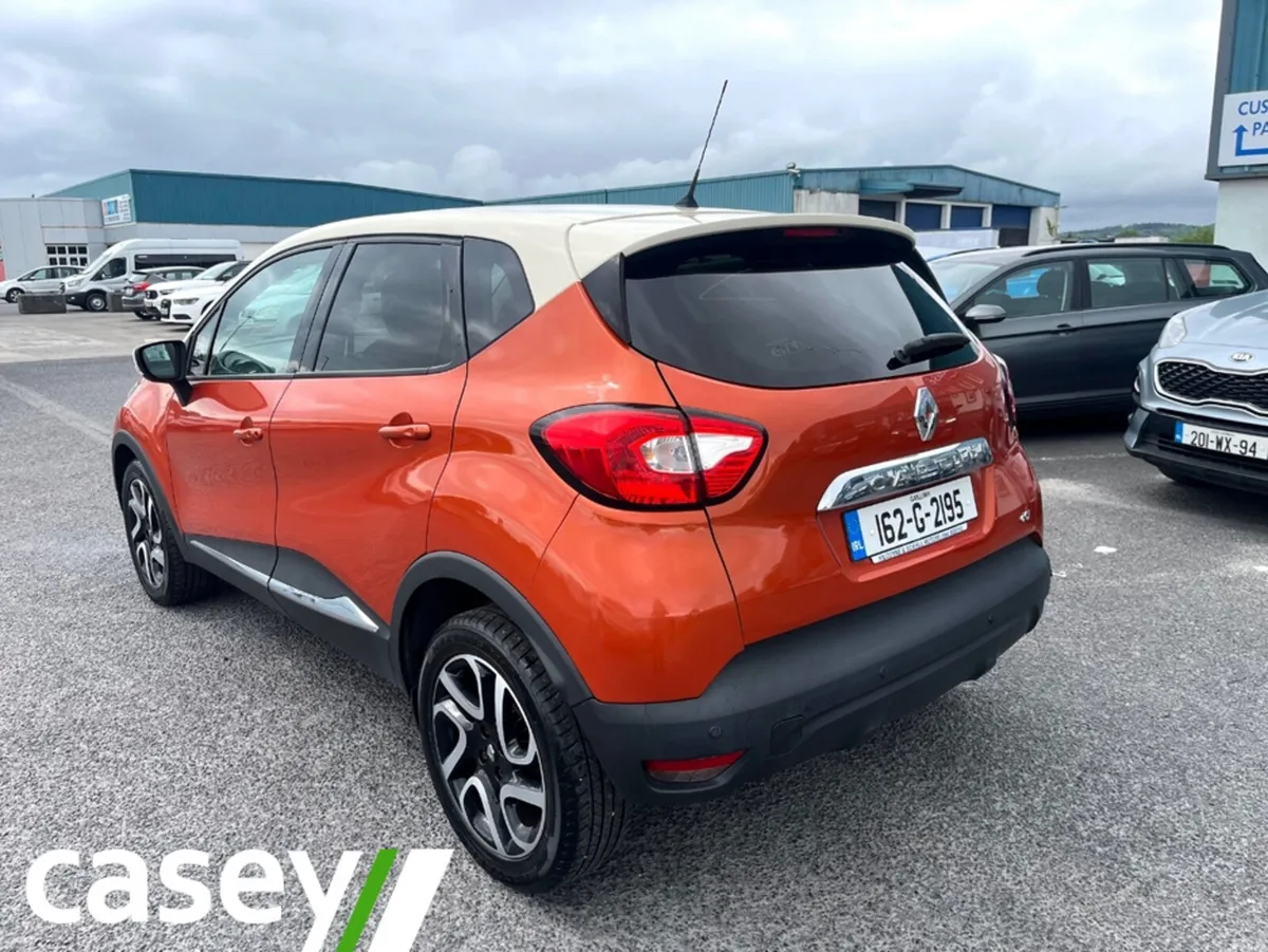 Renault Captur INTENSE 1.5 DCI 90 4DR AUTO - Image 2