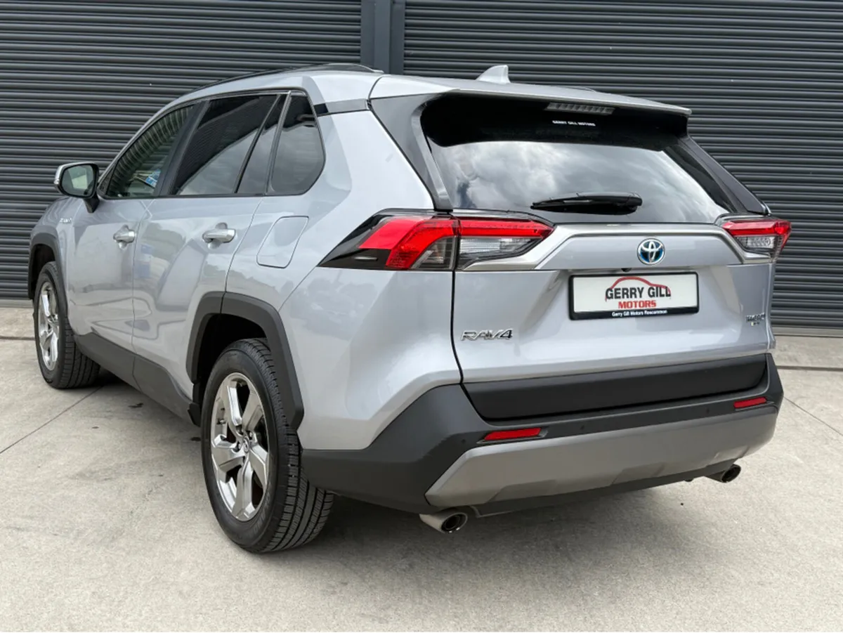Toyota RAV4 RAV4 HYBRID SOL 2WD 4DR AUTO - Image 5