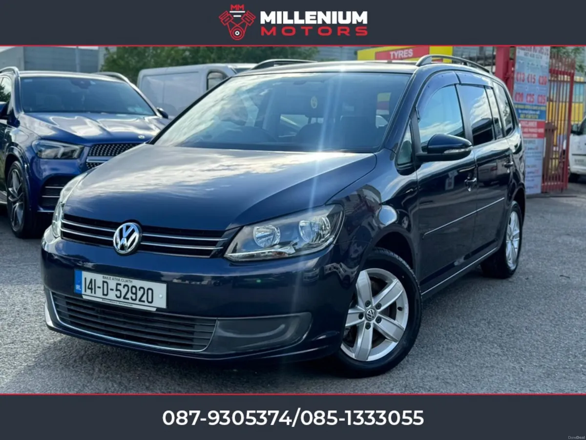 Volkswagen Touran 30KMS//LIKE NEW//AUTO//7 SEATER/ - Image 4