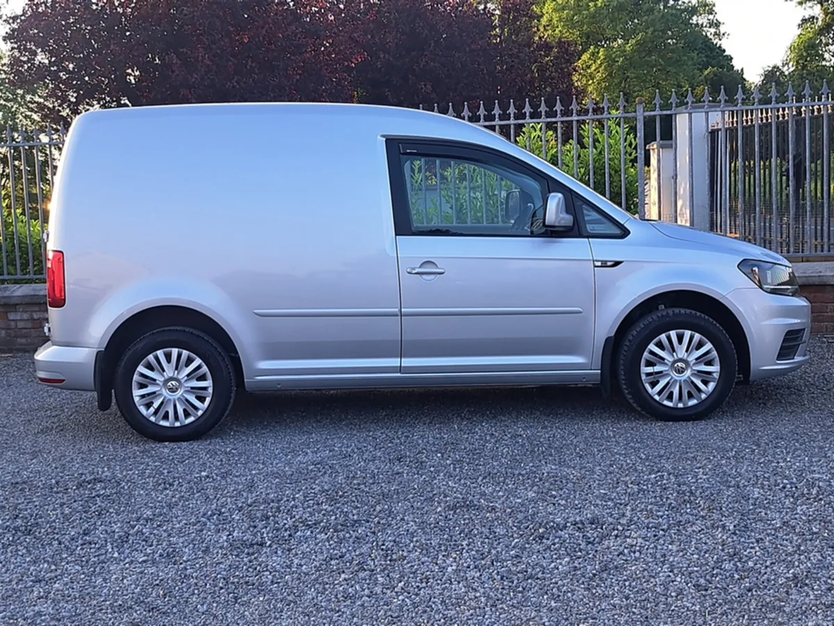 Volkswagen Caddy Trend Model Panel van 2.0 Diesel - Image 3
