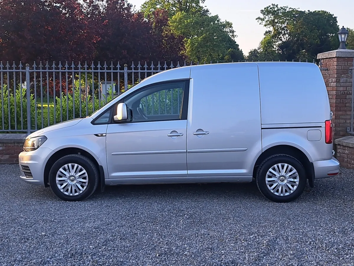 Volkswagen Caddy Trend Model Panel van 2.0 Diesel - Image 4