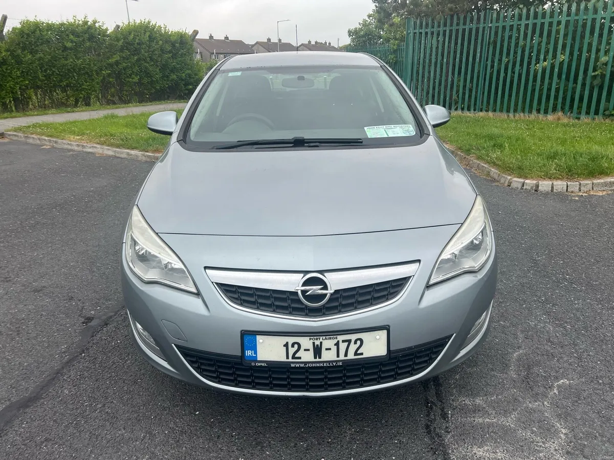 Astra 1.4 5dr New NCT 05/2027 - Image 2