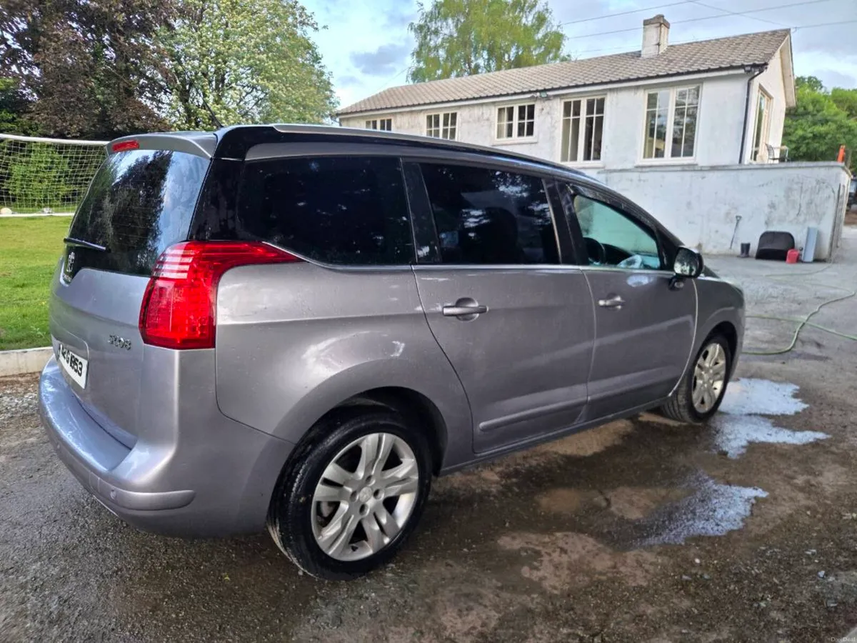 2015 PEUGEOT 5008 - Image 3