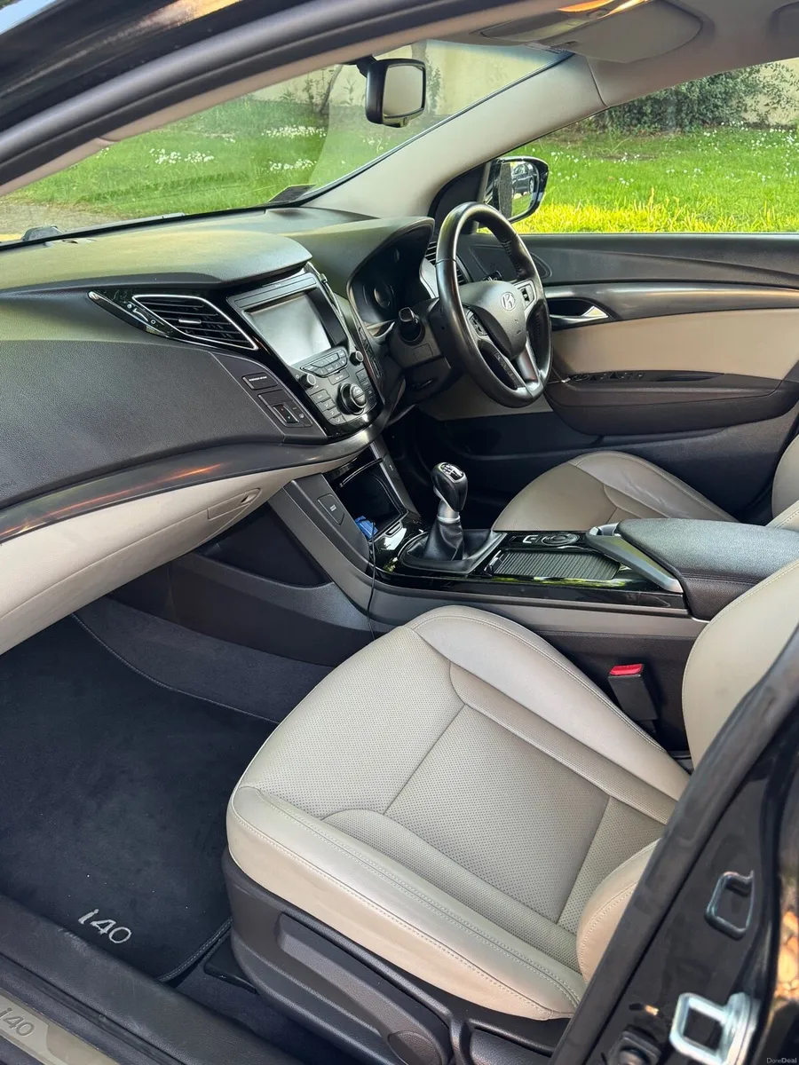Hyundai i40 Executive - Image 4