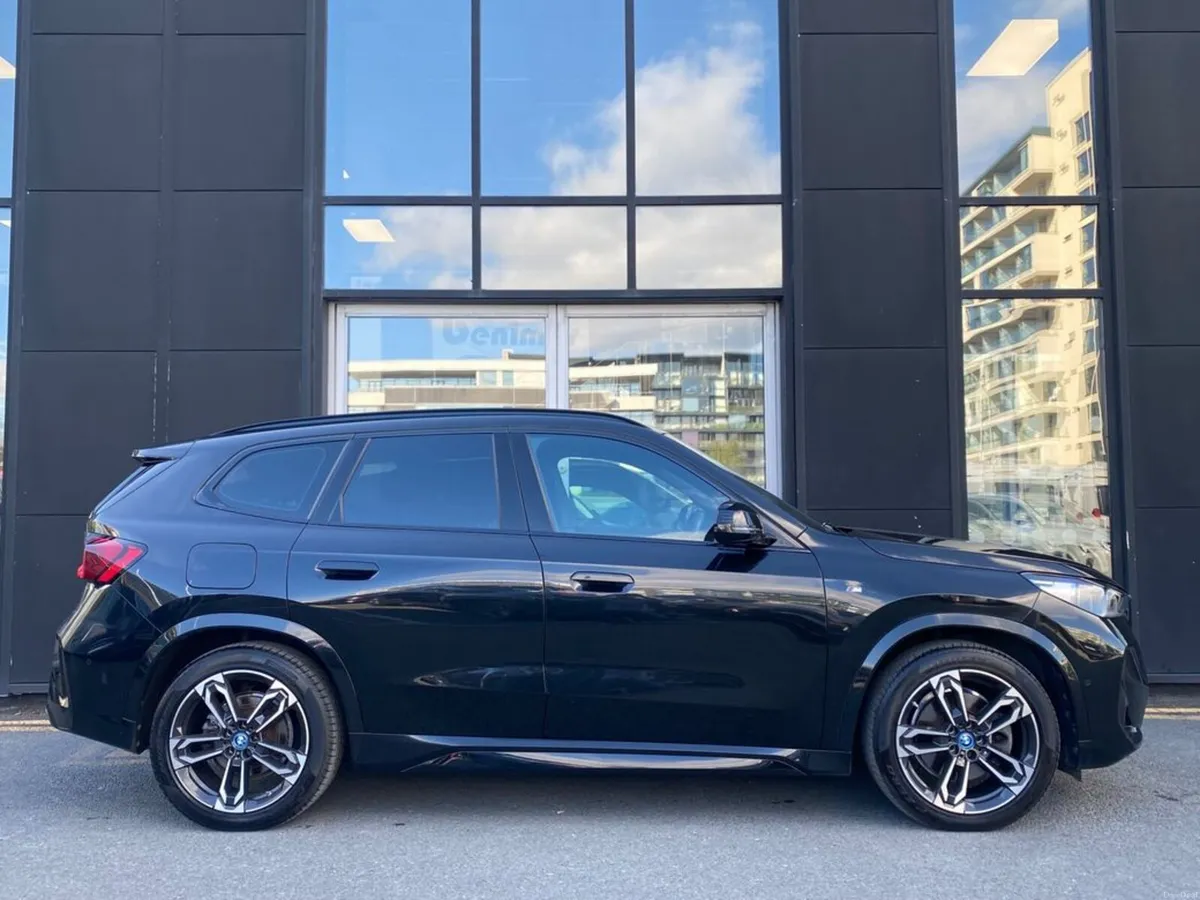 BMW iX1 30e M-Sport xDrive Auto EV - Image 4
