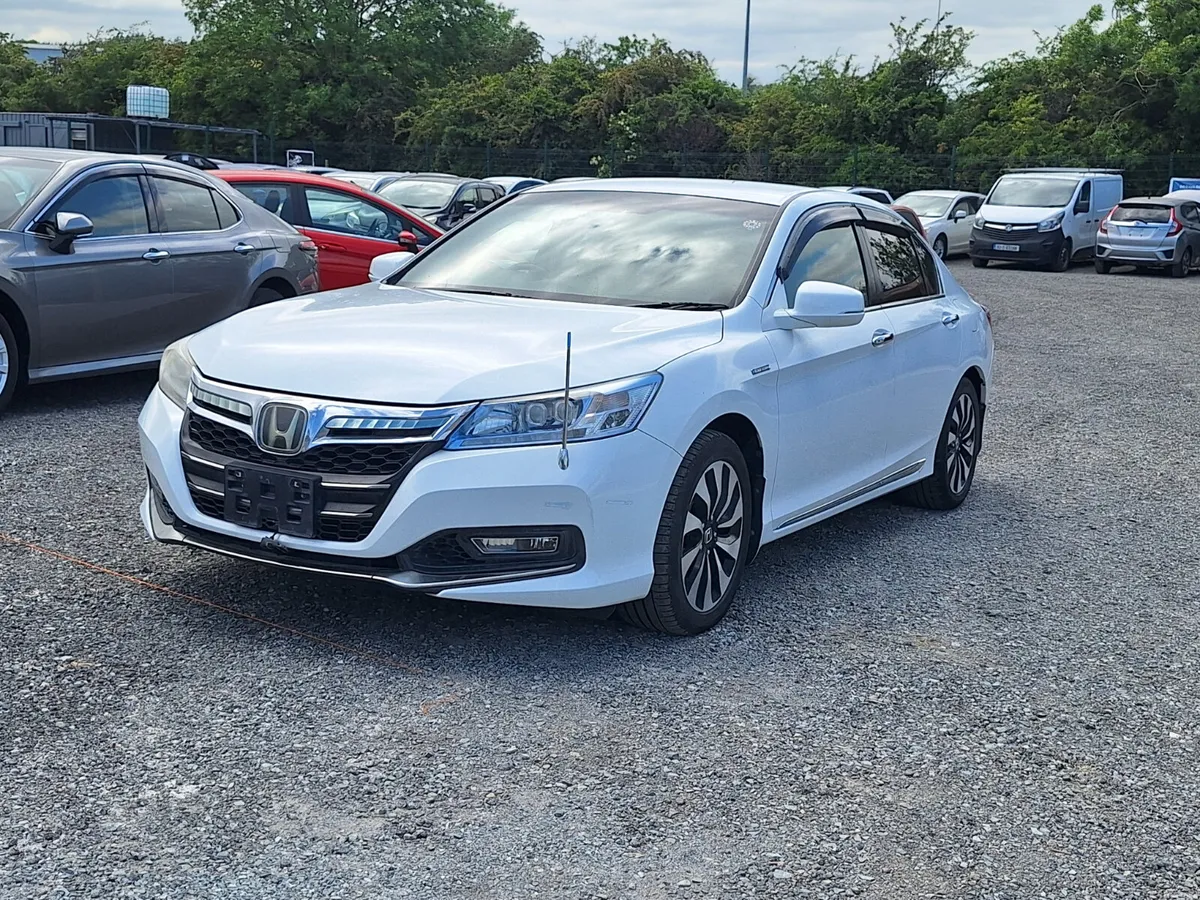 Honda Accord Hybrid Auto| Executive Edition - Image 4