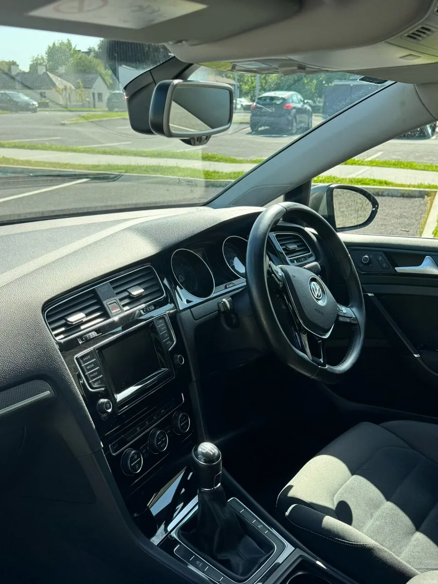 Volkswagen Golf 2015 - Image 3