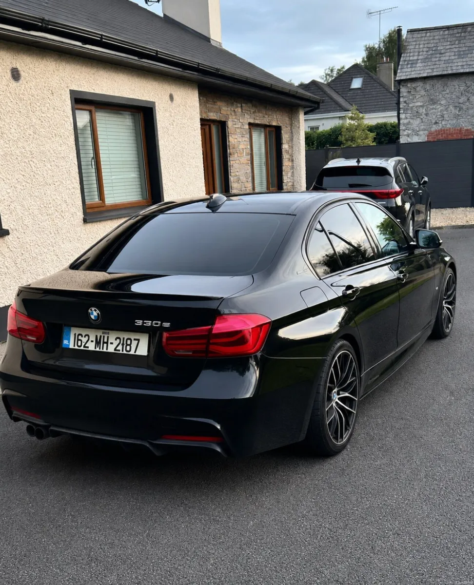 BMW 3-Series 2016 - Image 3