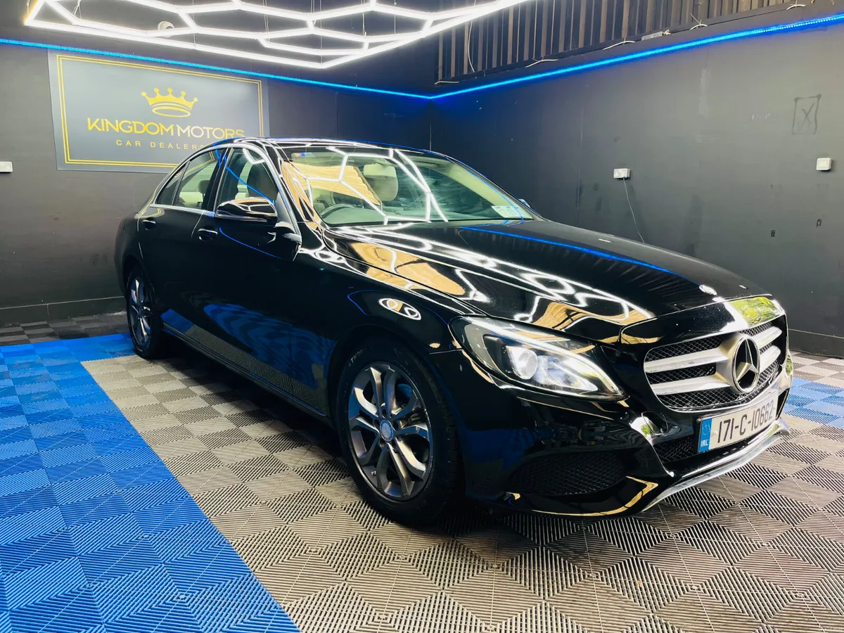 Mercedes-Benz C-Class 1.6 diesel,Automatic,LOW KM - Image 3
