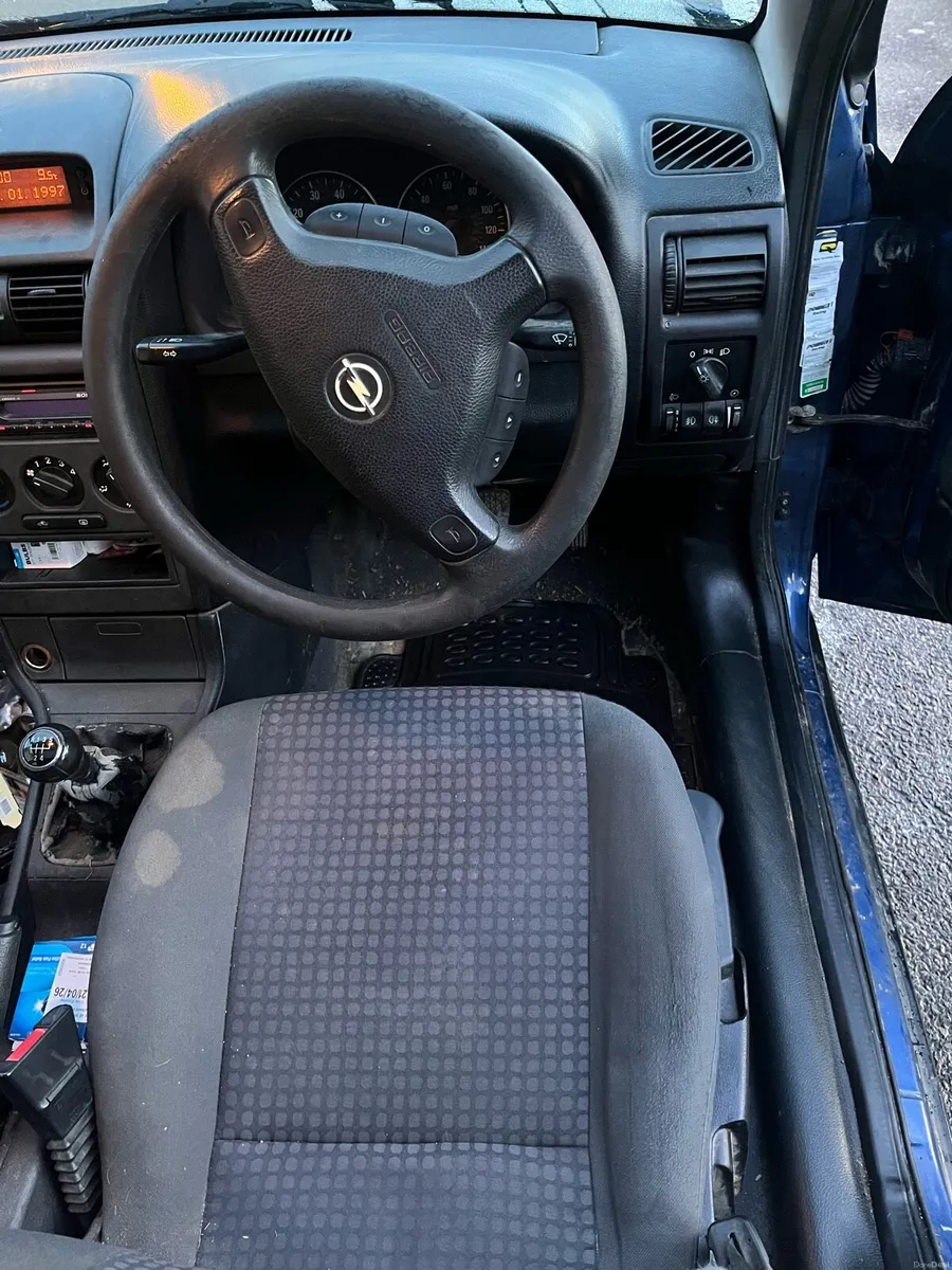 Opel Astra - Image 4