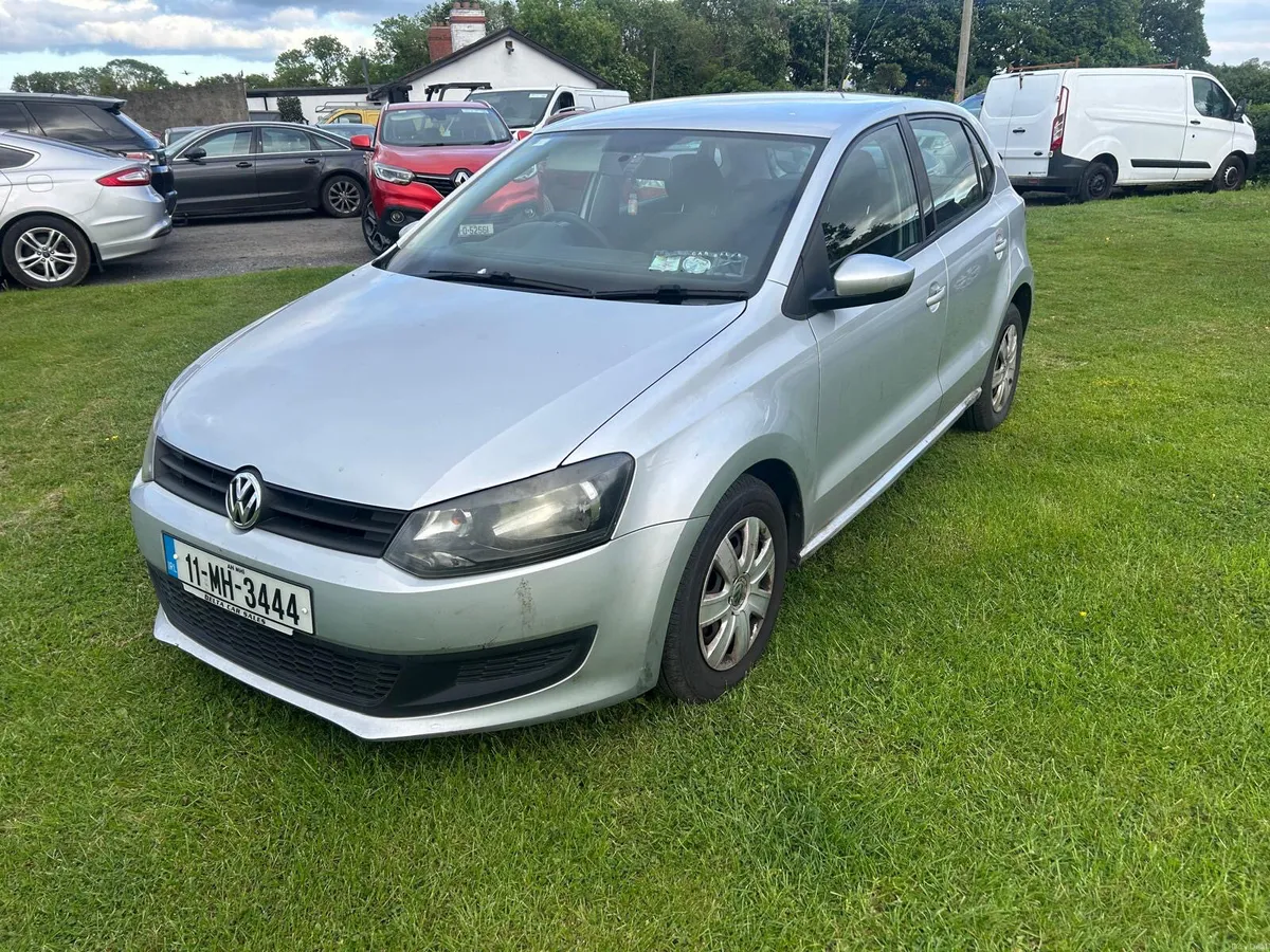 Volkswagen Polo 2011 - Image 2
