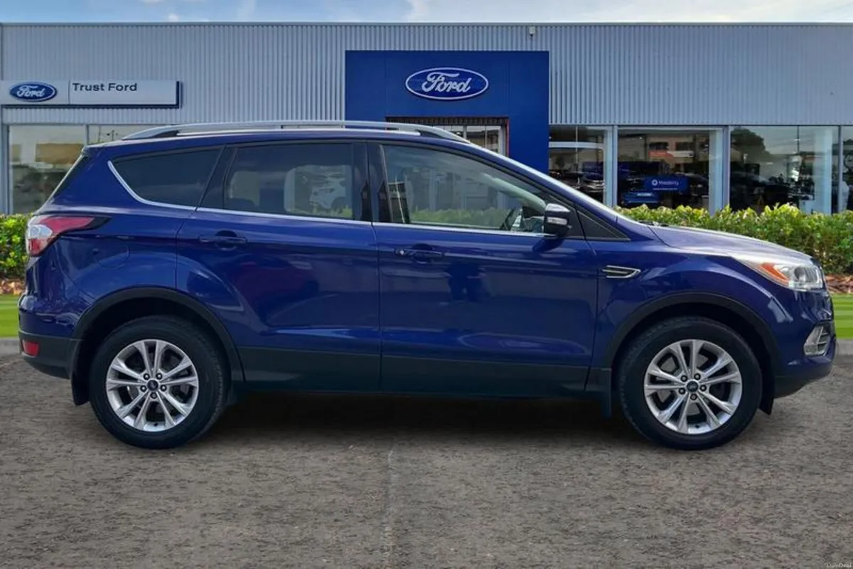 Ford Kuga 2.0 TDCi Titanium SUV 5dr Diesel Manual - Image 3