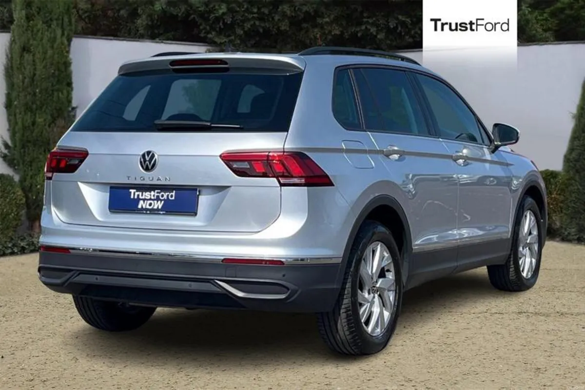 Volkswagen Tiguan Life - Image 4
