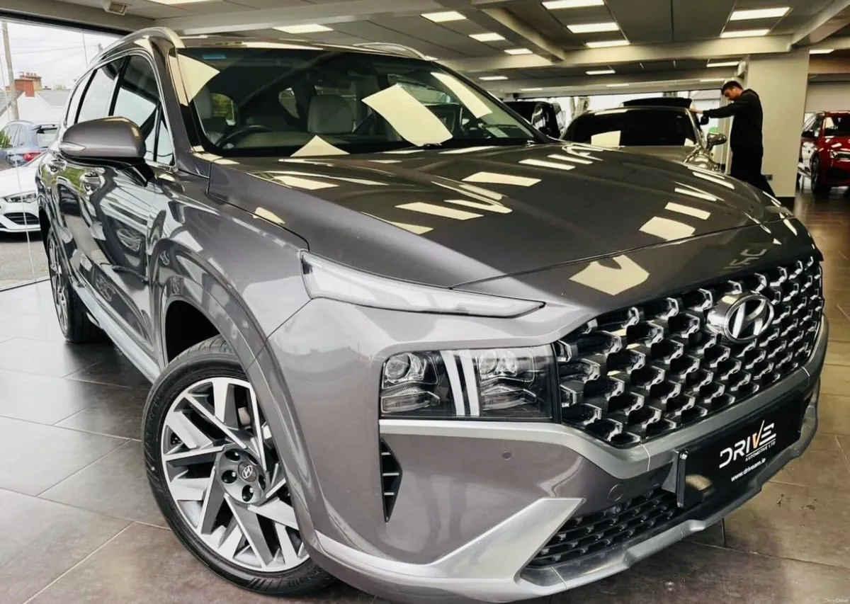 Hyundai Santa Fe 2021 4WD Executive Plus 2 Year Wa - Image 2