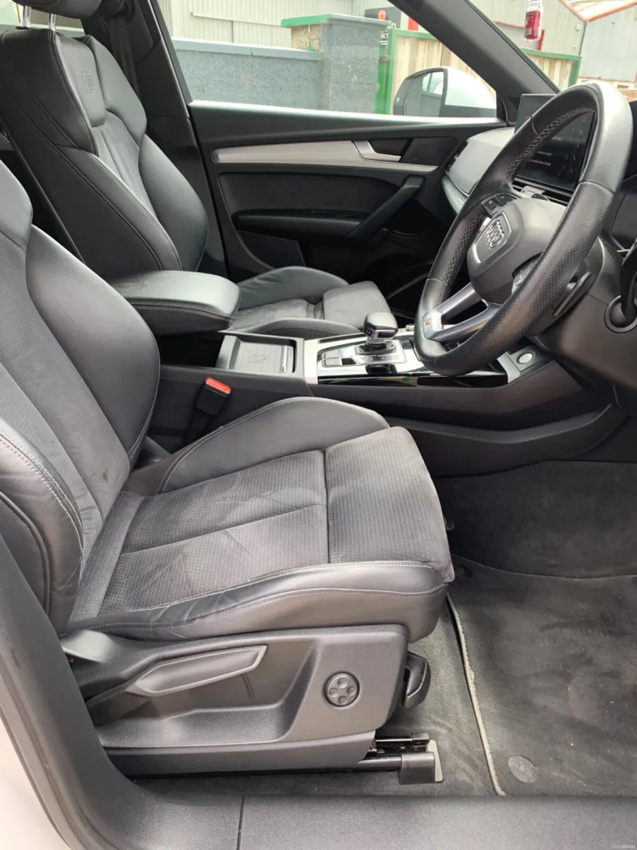 Audi Q5 2021 Quattro S Line - Image 3