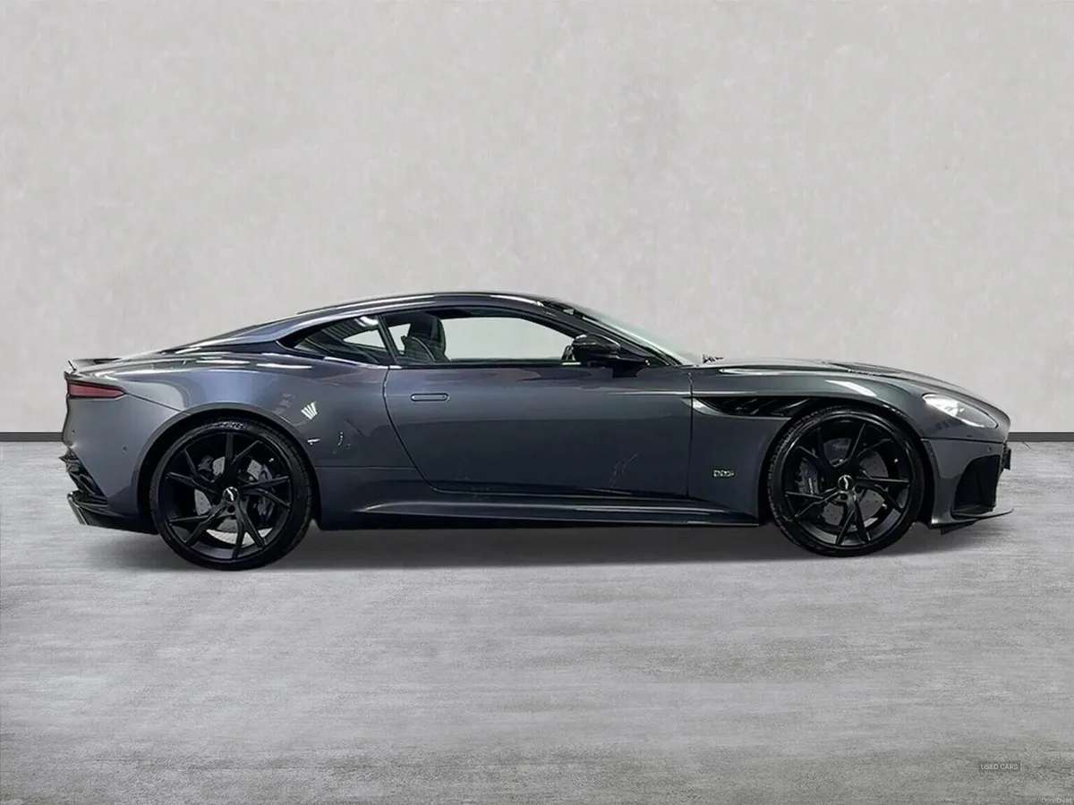Aston Martin DBS 5.2 V12 Biturbo Superleggera Coup - Image 3