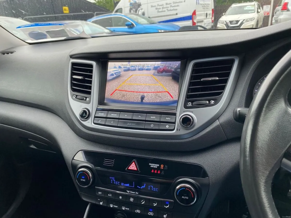 Hyundai Tucson 1.7 CRDi 115 Executive - Image 3