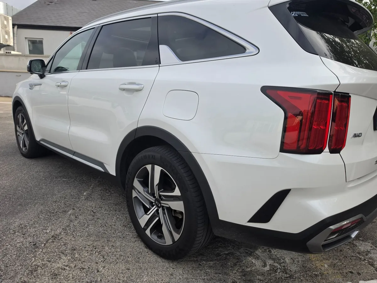 Kia Sorento 2021 - Image 1