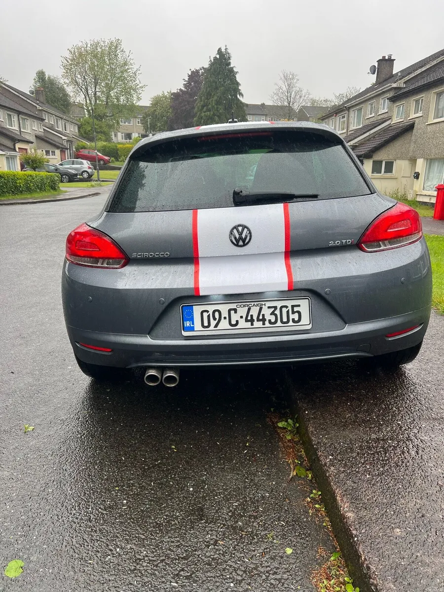 Car - Image 3