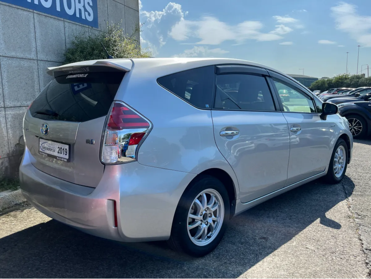 Toyota Prius 7 SEATER AUTOMATIC HYBRID 1.8 PETROL - Image 4