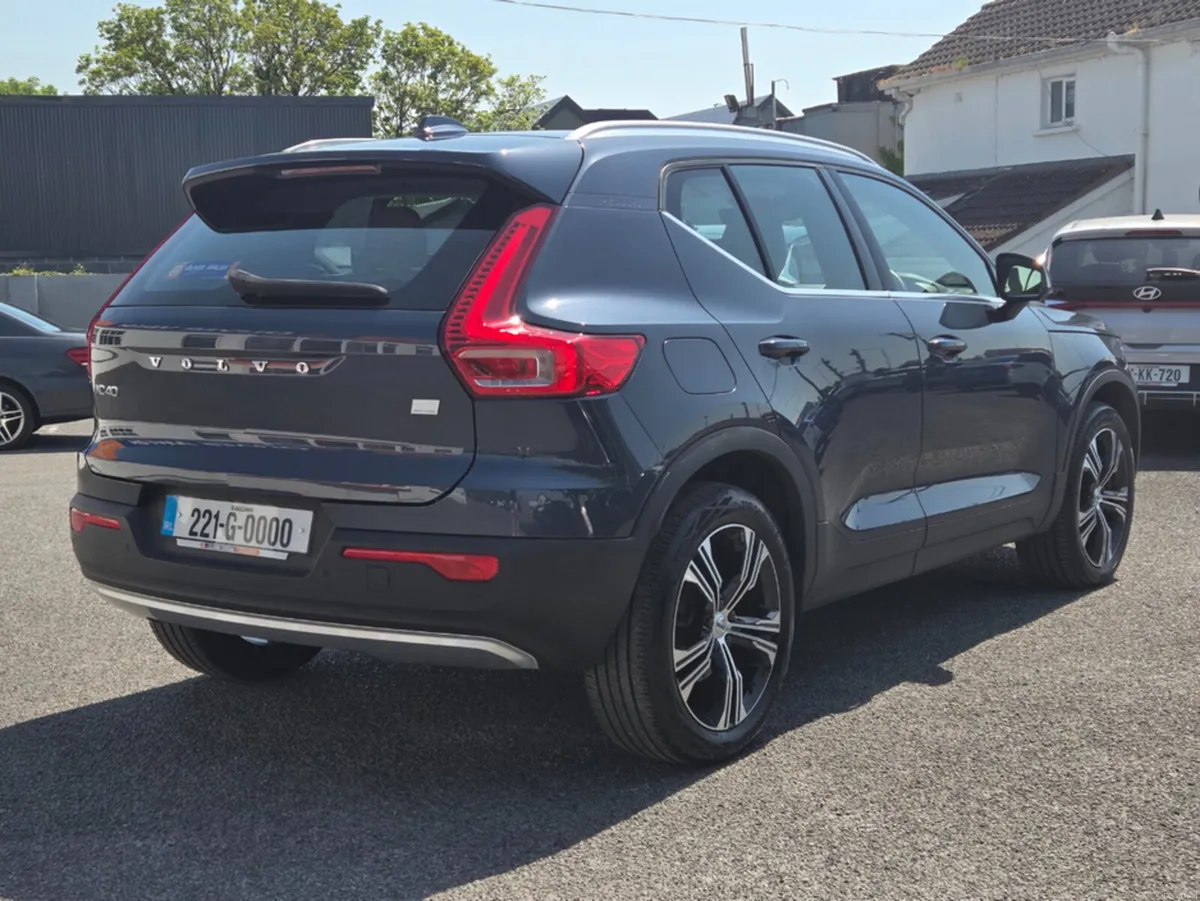 Volvo XC40 INSCRIPTION T4 RECHA RECHARGE - Image 4