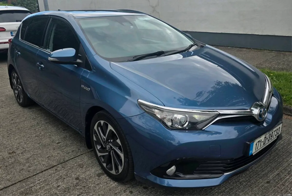 171 TOYOTA AURIS HYBRID 1.8 - Image 1