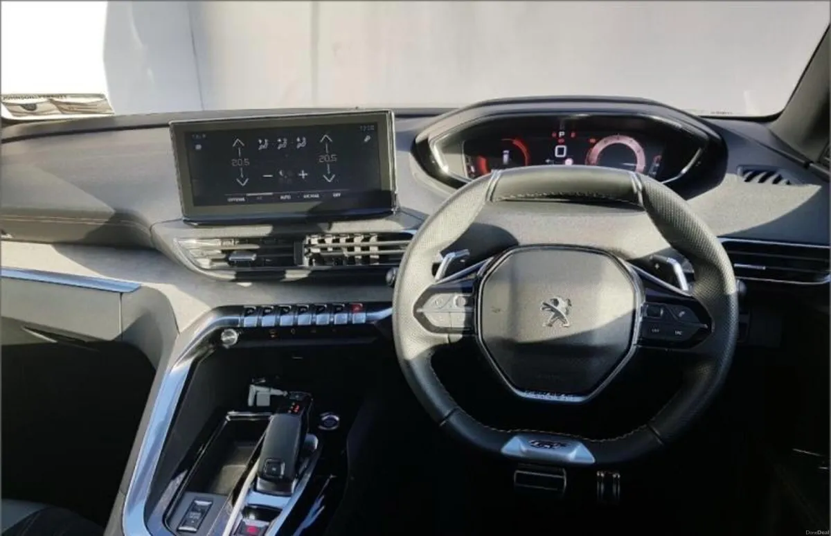 Peugeot 5008 FL GT 1.2L 130BHP automatic - Image 3