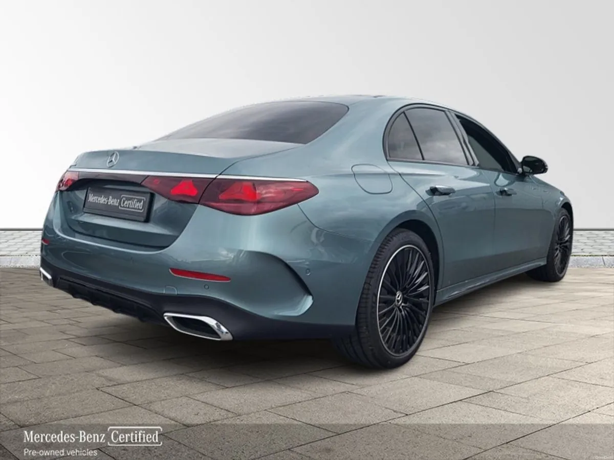 Mercedes-Benz E-Class E300e PHEV AMG EDITION PLUS - Image 4