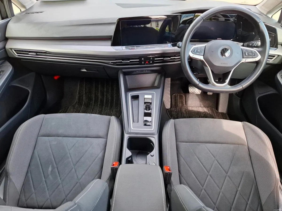 Volkswagen Golf STYLE 1.5 ETSI AUTO 12 MONTH WARRA - Image 2
