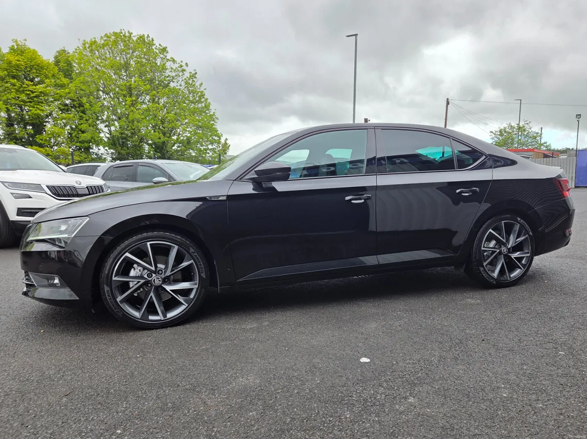 2019 Skoda Superb Sportline plus DSG - Image 5
