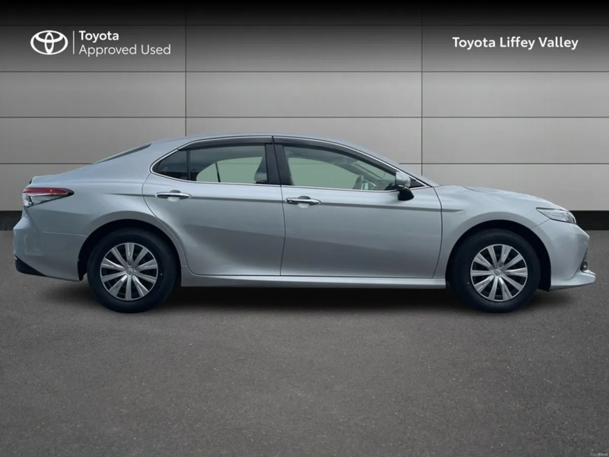 Toyota Camry CAMRY HYBRID - Image 3