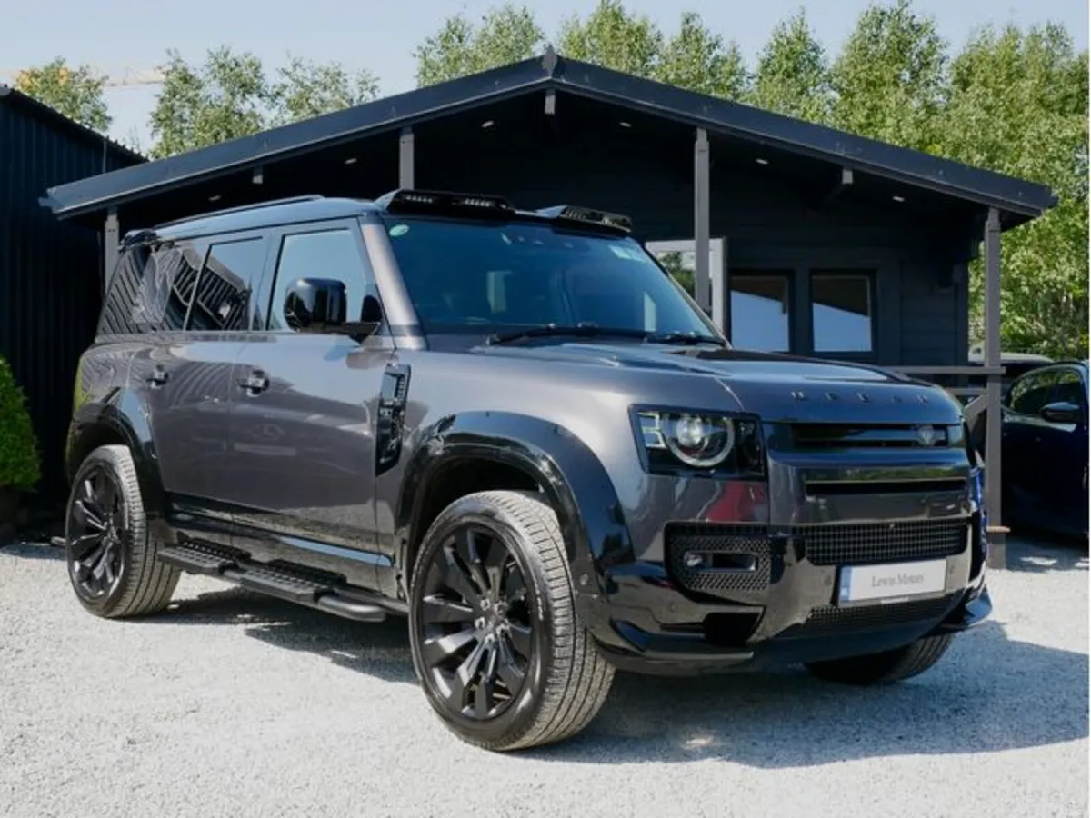 Land Rover Defender P400E X-DYNAMIC HSE, FULL URBA - Image 1