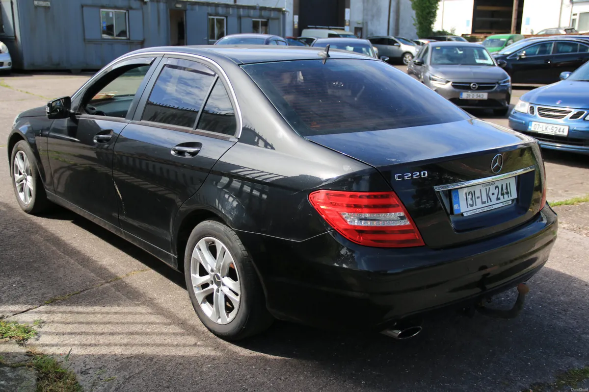 Mercedes-Benz C-Class 2013 - Image 3