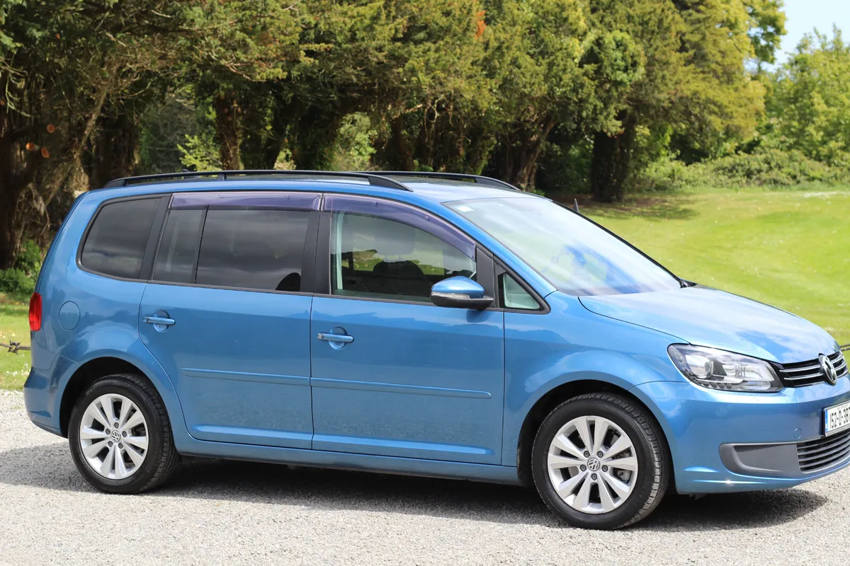 Volkswagen Touran 2015 - Image 3