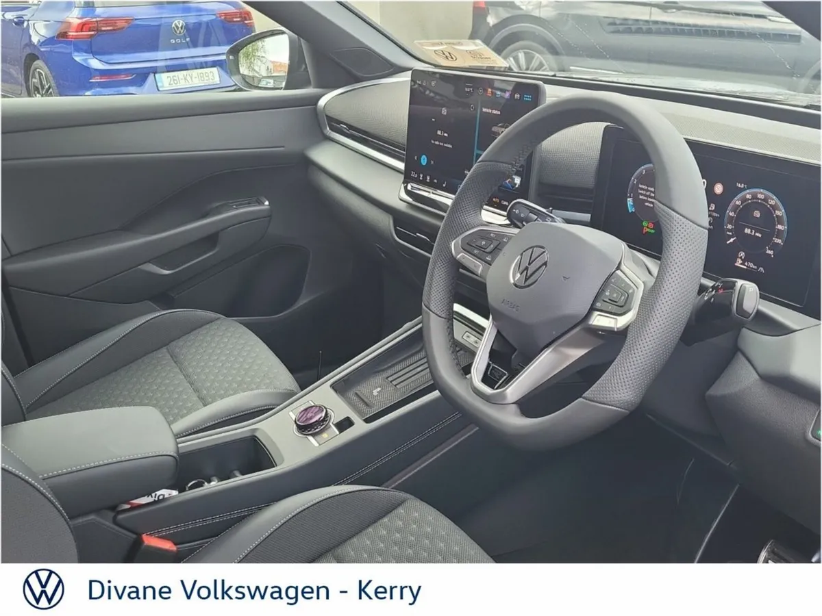 Volkswagen T-Roc R-LINE 1.5 PETROL MHEV - Image 4