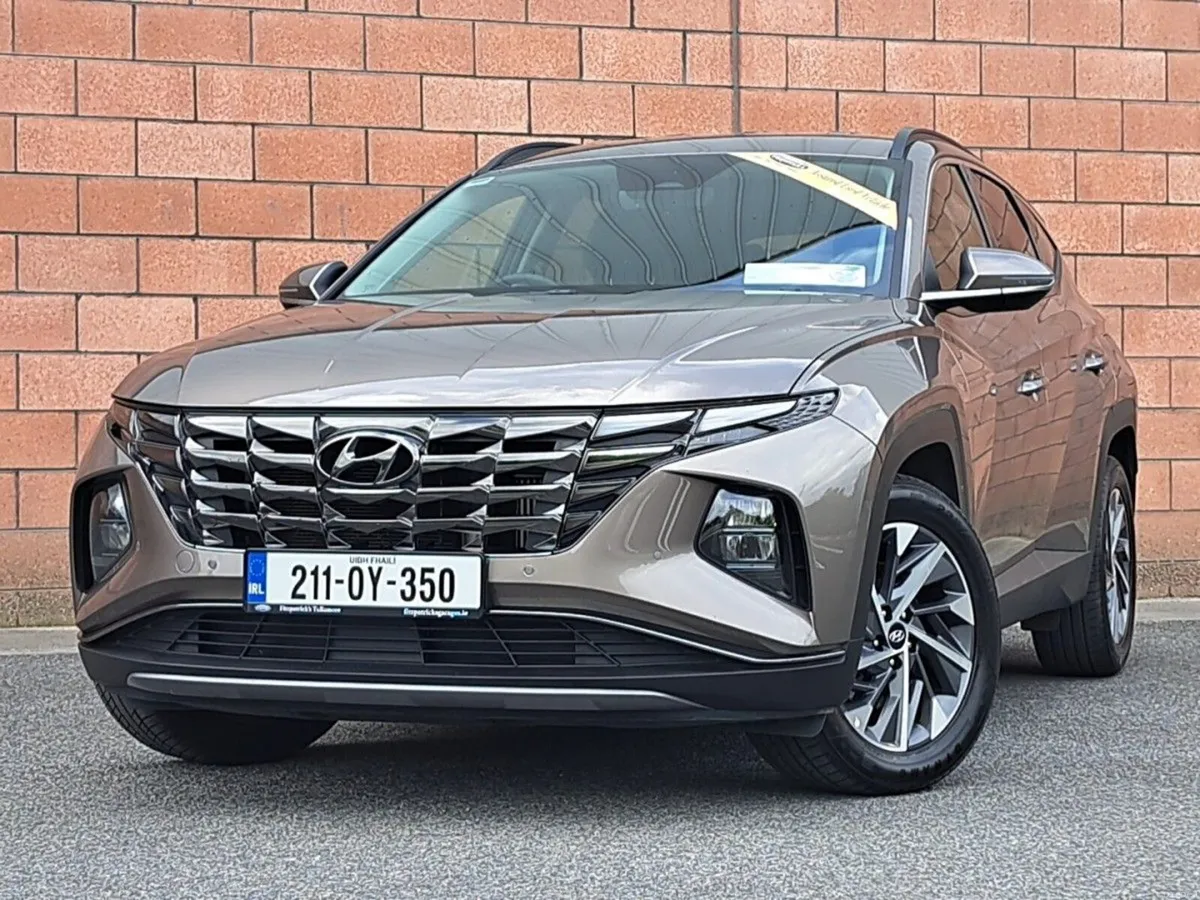 Hyundai Tucson Executive Plus Model 1.6 Diesel. - Image 2