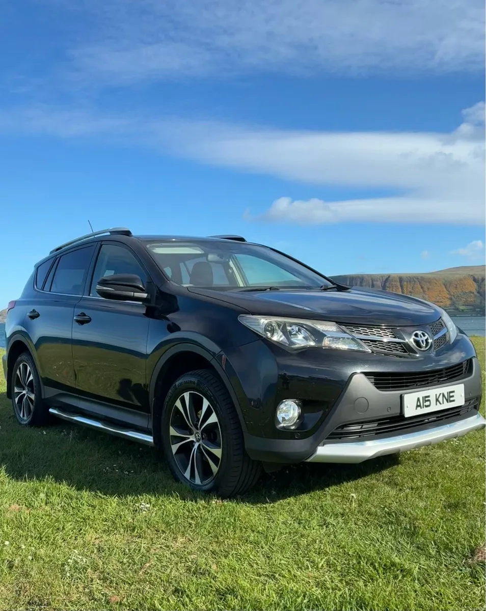 2015 Toyota RAV4 2.2 D4D Invincible 4WD - Image 1