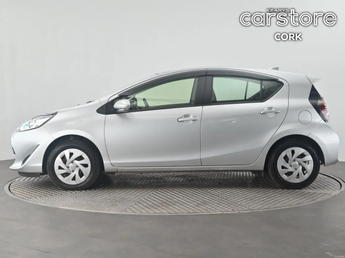 Toyota Aqua 1.5 Hybrid Auto - Image 6