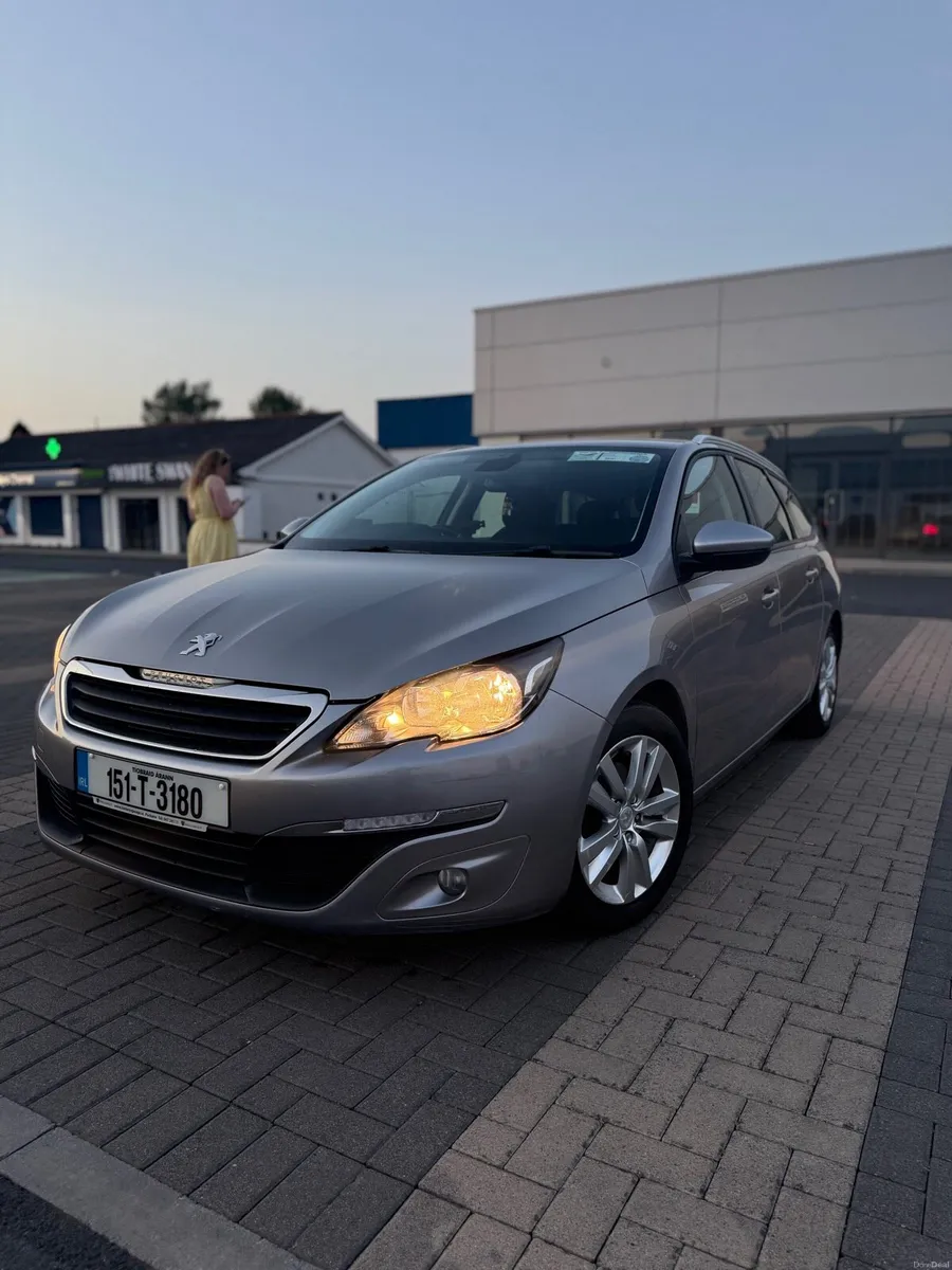 Peugeot 308 - Image 2