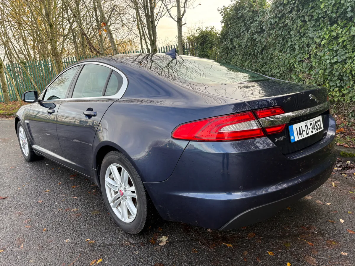 Jaguar XF 2014 2.2 Diesel - Image 4