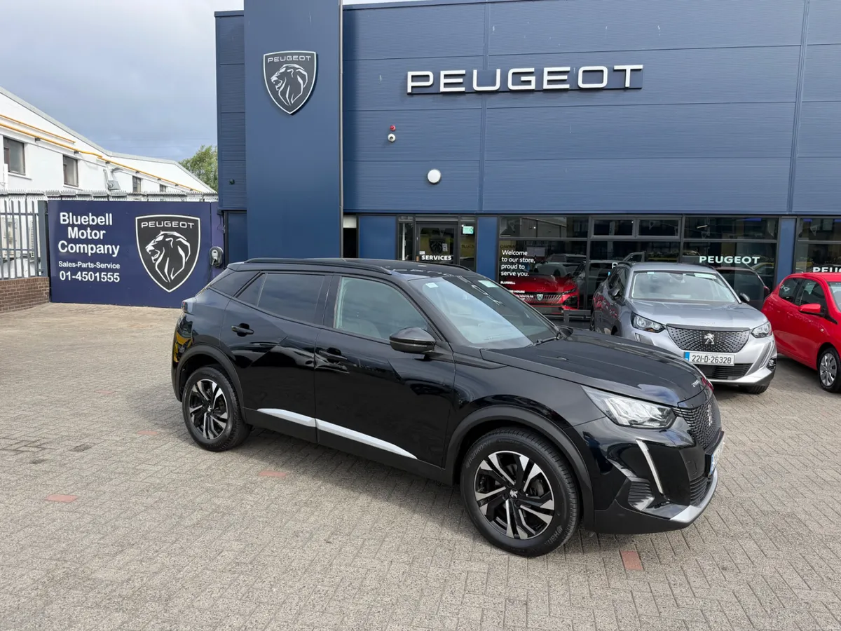 2023 Peugeot 2008 Allure - Image 2