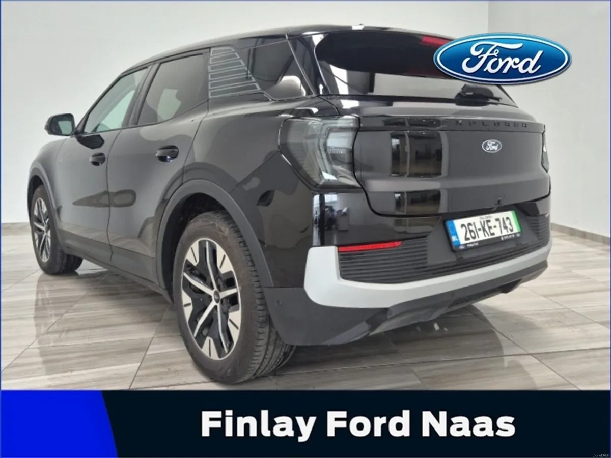 Ford Explorer Select 77kWh Extended Range - Driver - Image 4