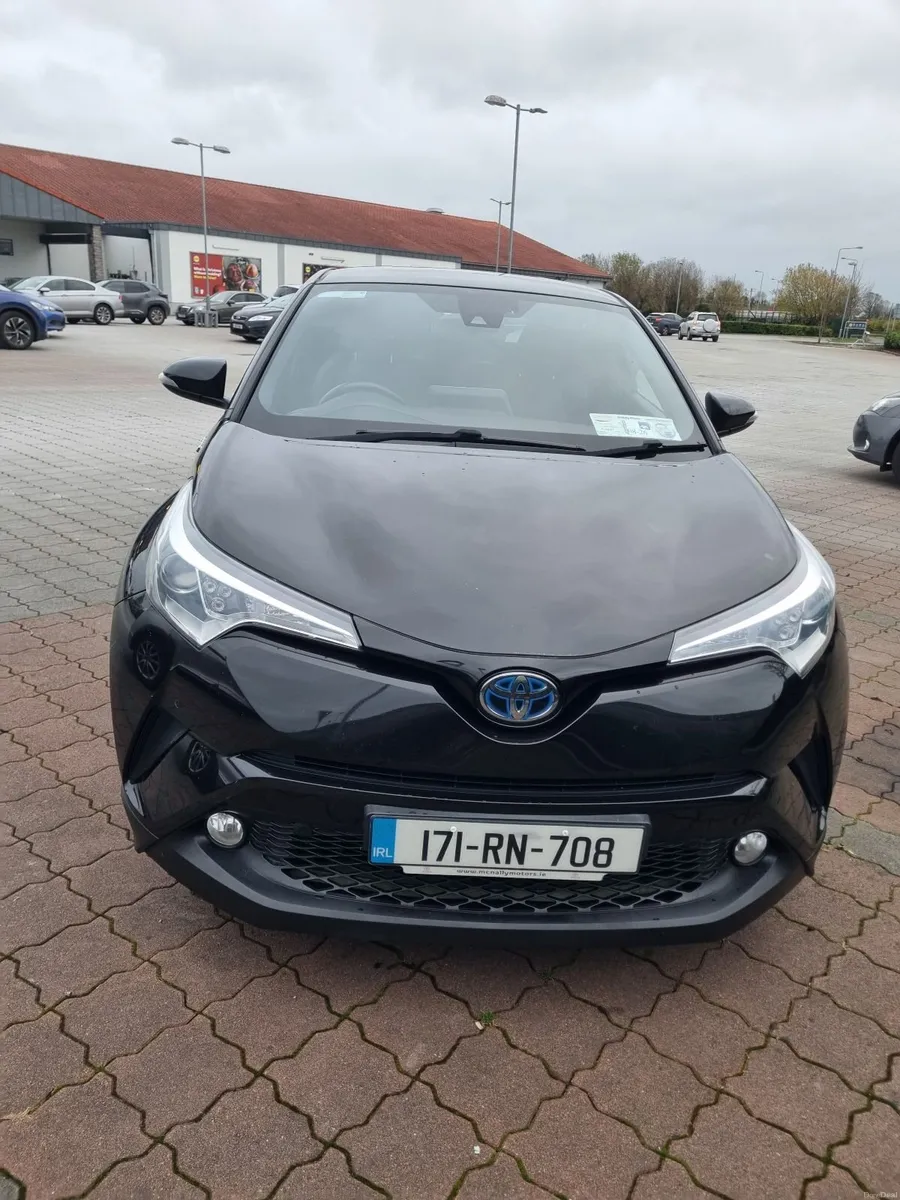 Toyota C-HR 2017 - Image 1