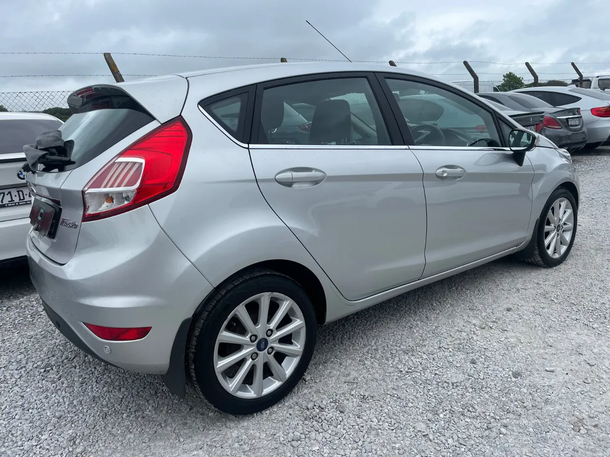 Ford Fiesta - Image 6
