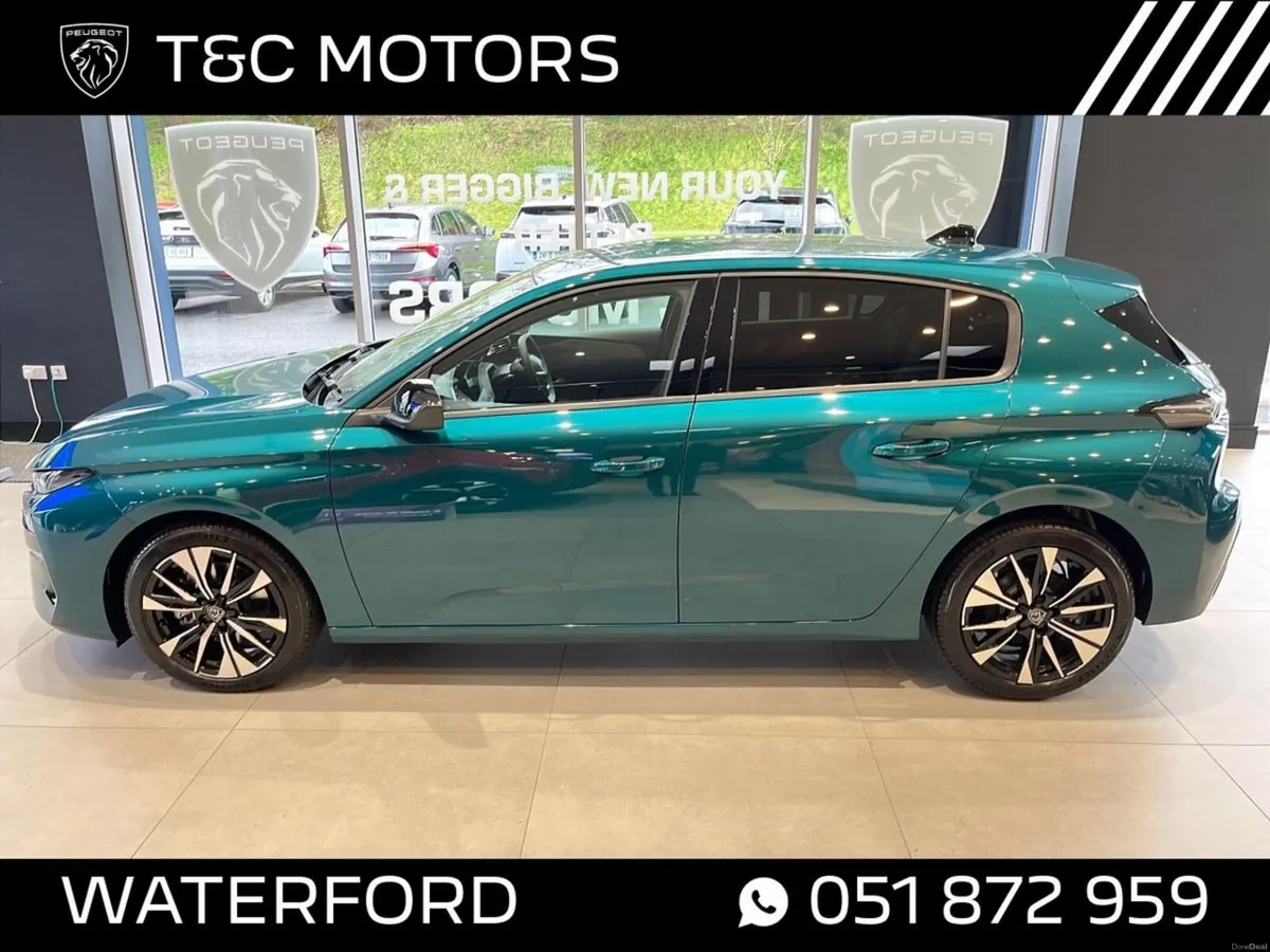 Peugeot 308 DEMO* ALL NEW 308 HYBRID *IN STOCK NOW - Image 5
