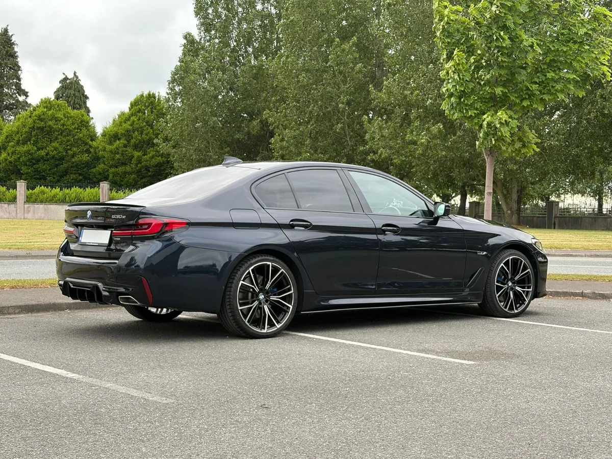 2022 BMW G30 530e M Sport M Performance Auto - Image 3