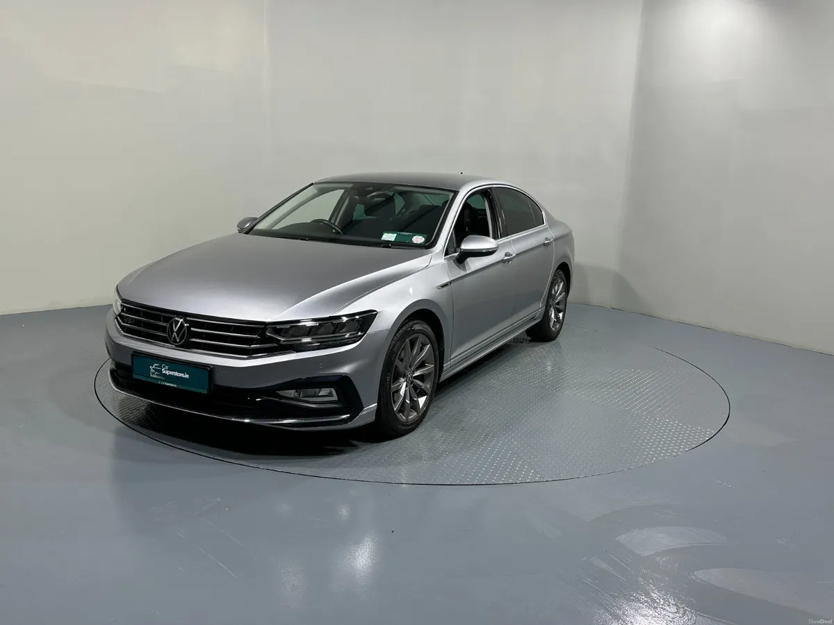Volkswagen Passat 2.0 TDI 150HP R-Line DSG 211 - Image 3