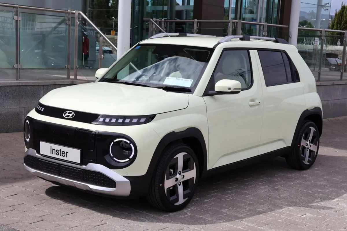 Hyundai INSTER Elegance 49kwh **available to order - Image 5