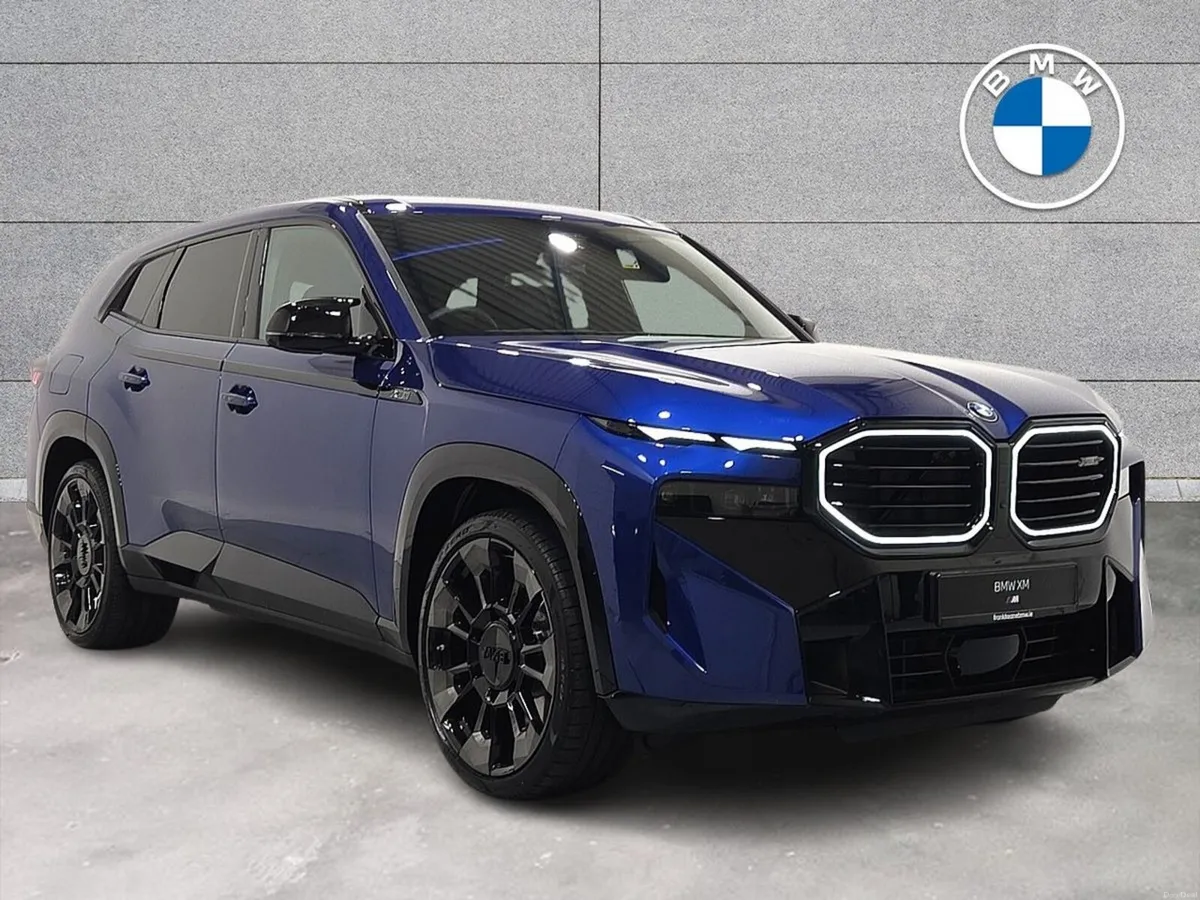 BMW XM XM 50e - Image 1