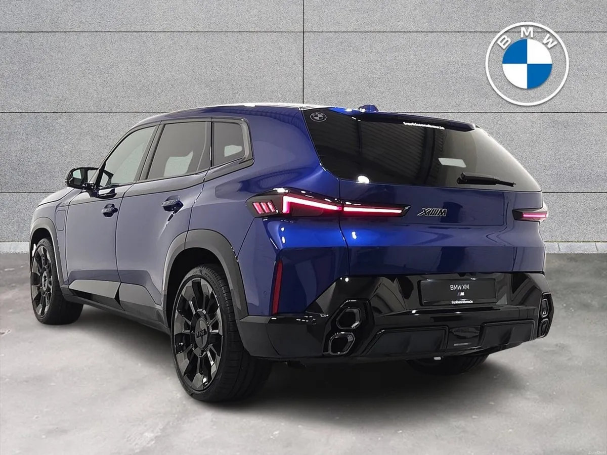 BMW XM XM 50e - Image 3